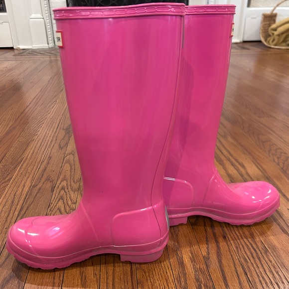 Hunter Glossy Hot Pink Waterproof Rain Boots - Picture 8 of 8